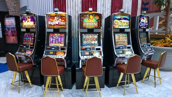 lotus2d platform dashboard showing Liga 1, live-dealer, and slot game categories